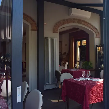La Crota Ristorante E Da Danilo Dal 1983 Pensión